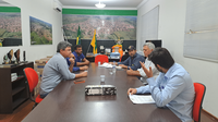 Reunião entre o presidente da Câmara Edicionil Dias e o prefeito Dr. Helder oficializa o início do recapeamento asfáltico de ruas e avenidas na cidade